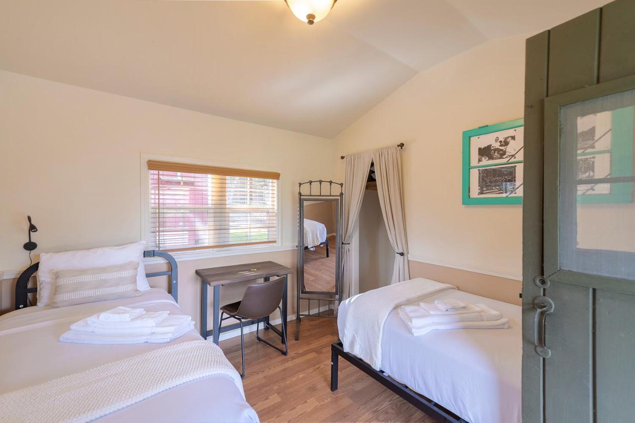 The Camp At Carmel Valley Extérieur photo